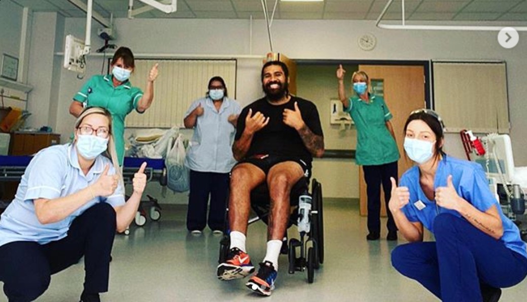 Mose Masoe returns home from hospital