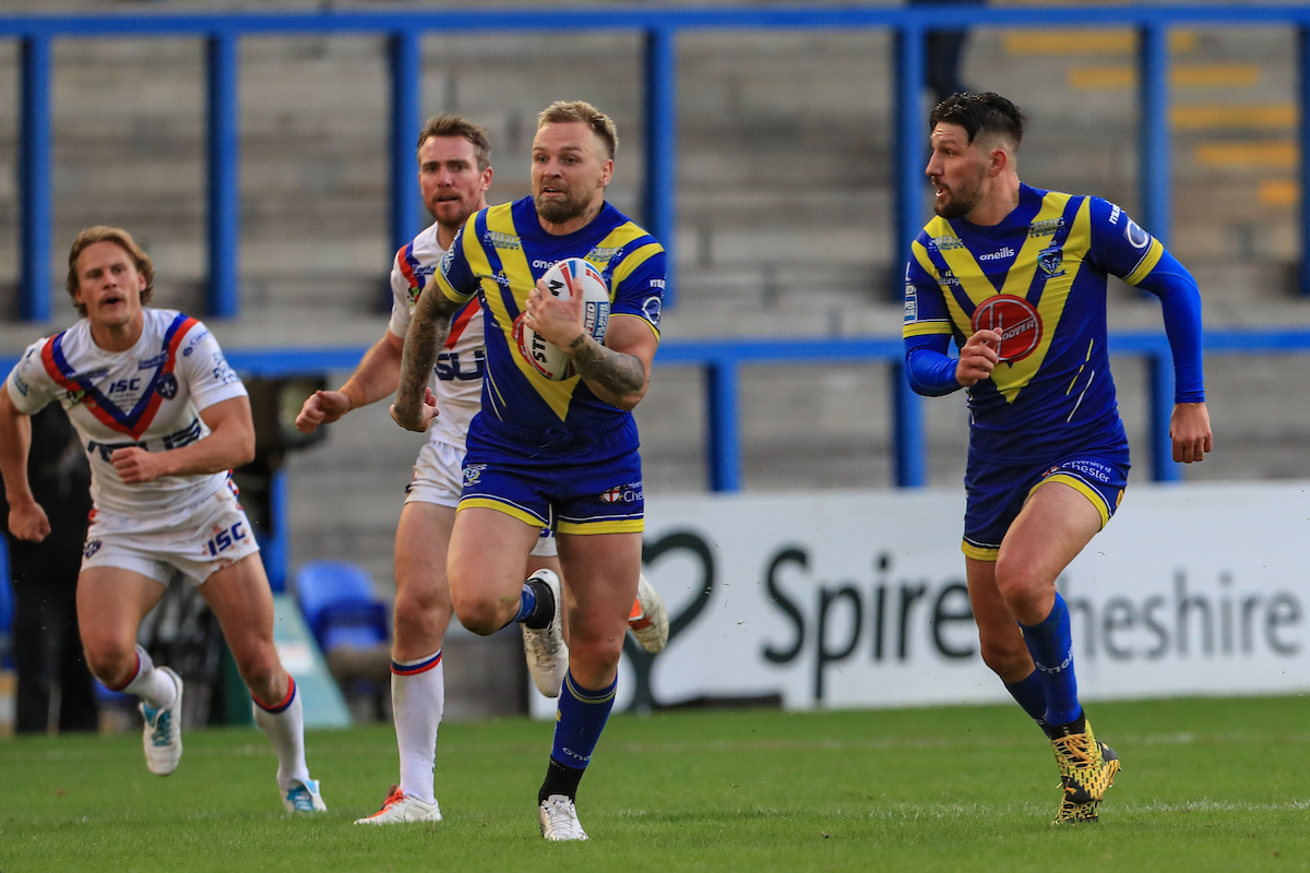 Warrington 36-0 Wakefield: Austin hat-trick makes it five straight wins