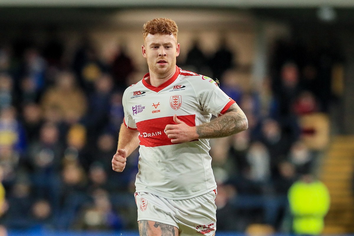 Harvey Livett joins Salford