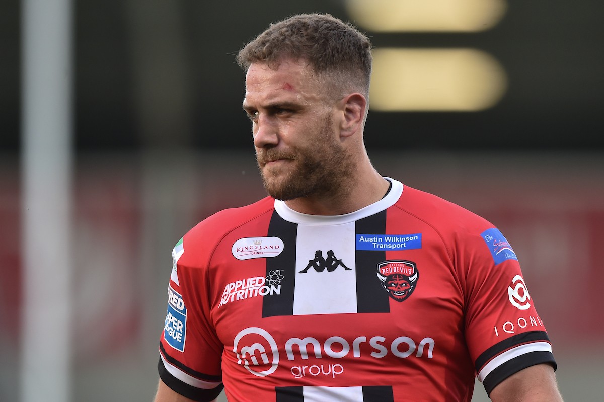 Rugby League Today: Retiring Mossop hailed, win retro gear & the latest transfers