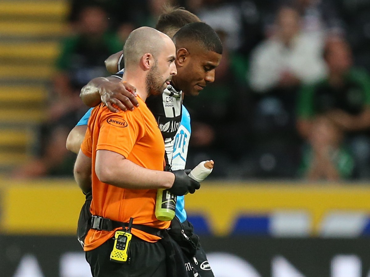 Casualty Ward: More season-ending injuries for Hull & Coote suffers another knock