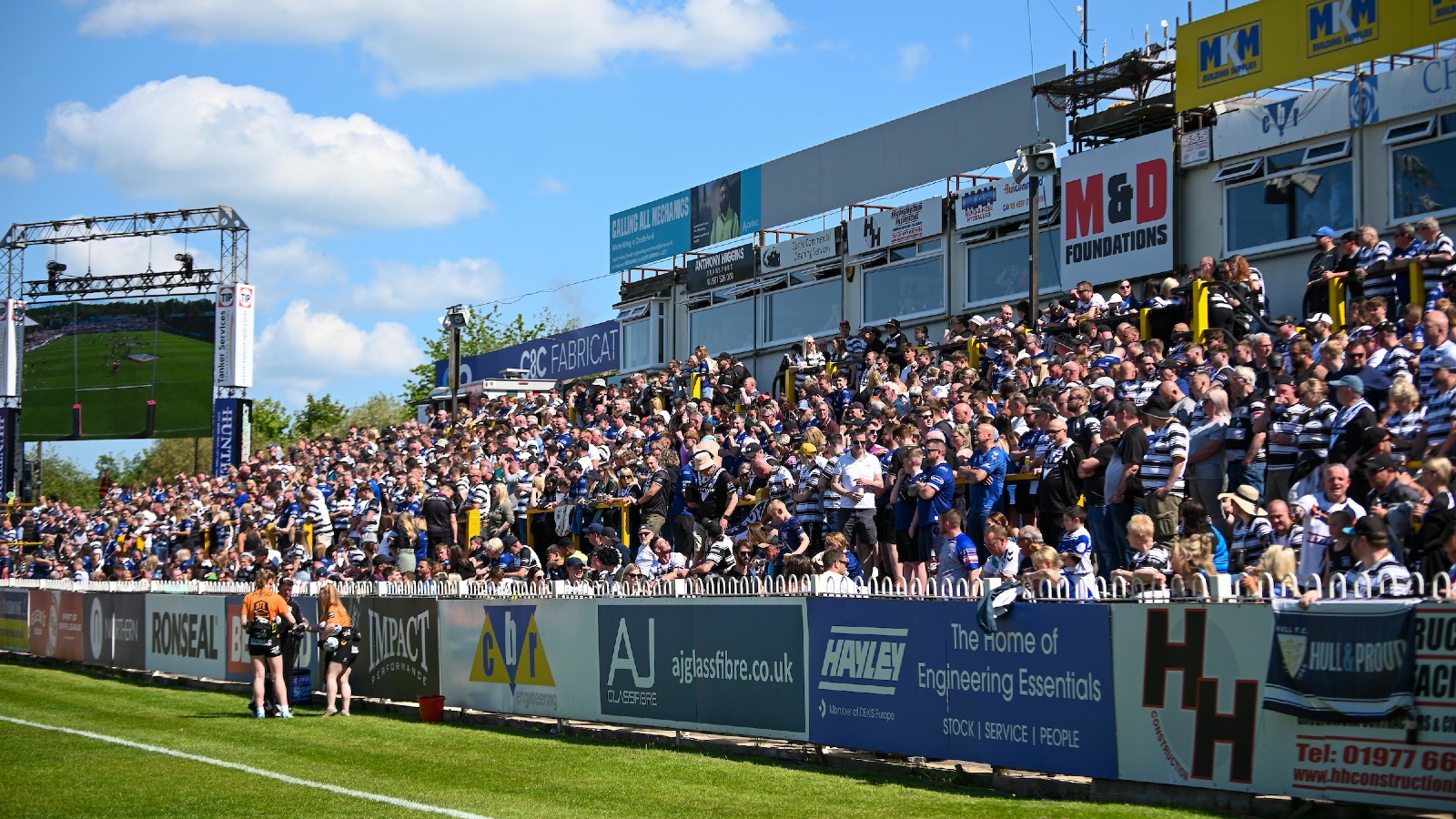 Hull fans in attendance in Castleford