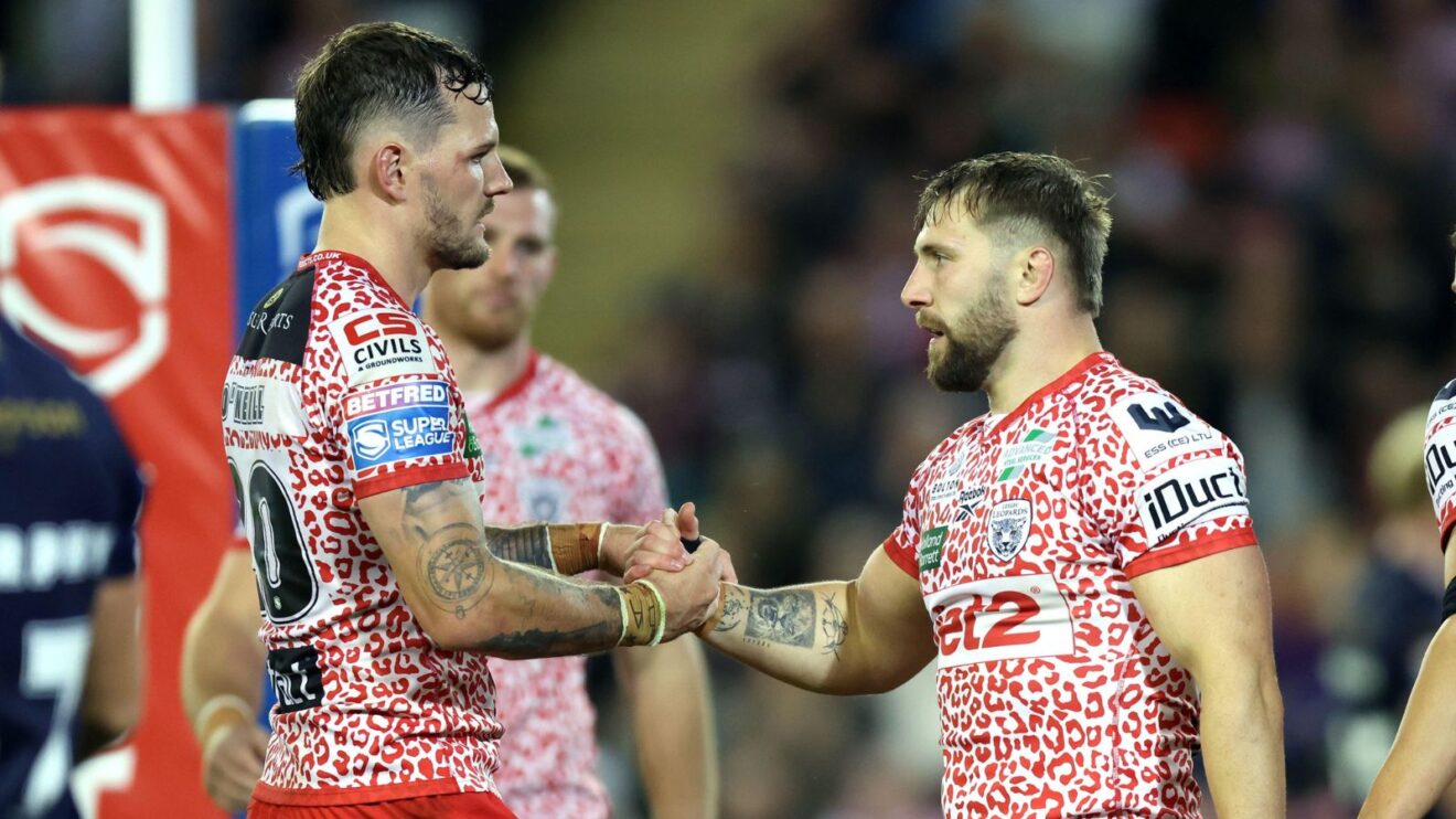 Leigh Leopards celebrate a try in their win over Salford Red Devils in Round 23 of the 2025 Super League season