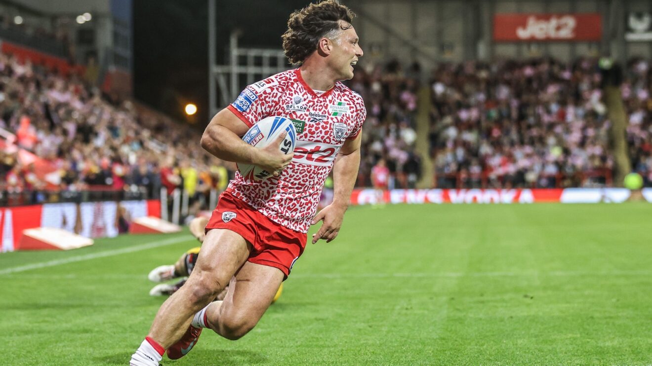 Leigh Leopards star closes in on stunning Super League record