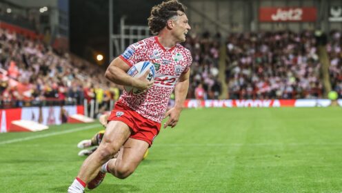 Leigh star closes in on amazing Super League record with just one man left to beat