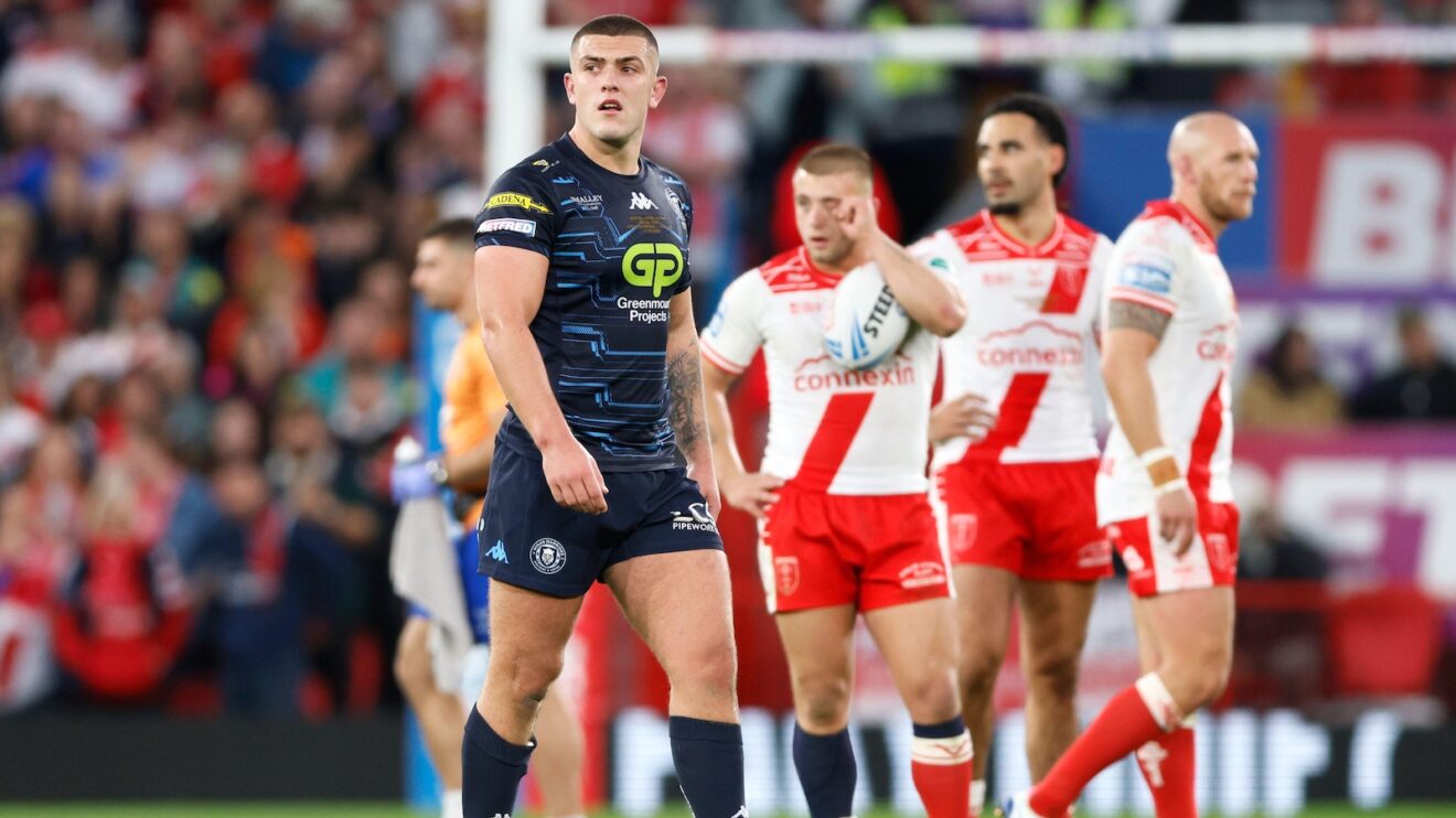 Brad O'Neill walks off the field having been sin-binned in the 2025 Super League Grand Final