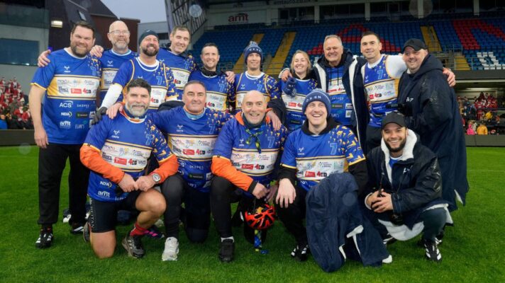 Kevin Sinfield and his team pose for a group picture at Headingley after completing the '7 in 7: Together' challenge in 2025