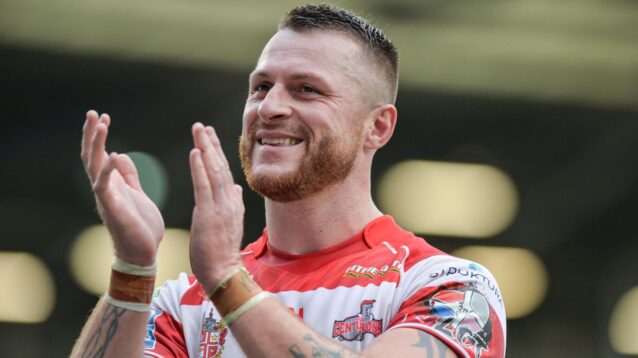 Adam Sidlow applauds the Leigh supporters following a game in 2021