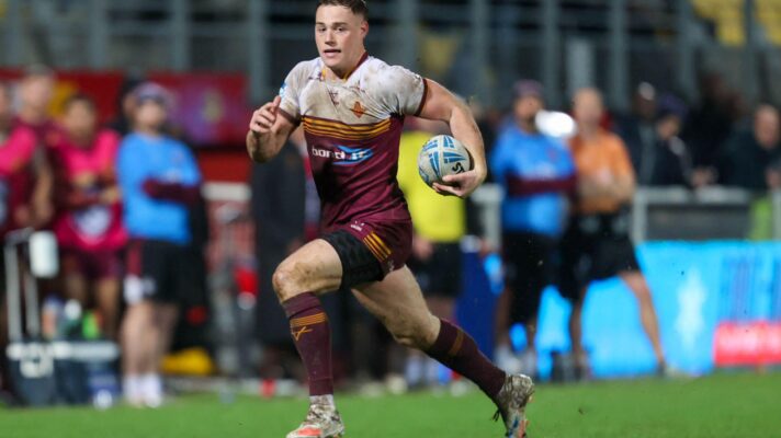 Sam Halsall in action for Huddersfield Giants in 2026.