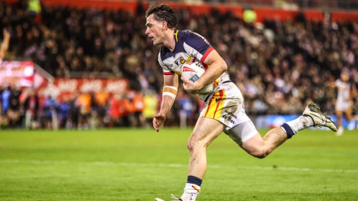 Lewis Dodd goes in to score a try for Catalans Dragons in 2026