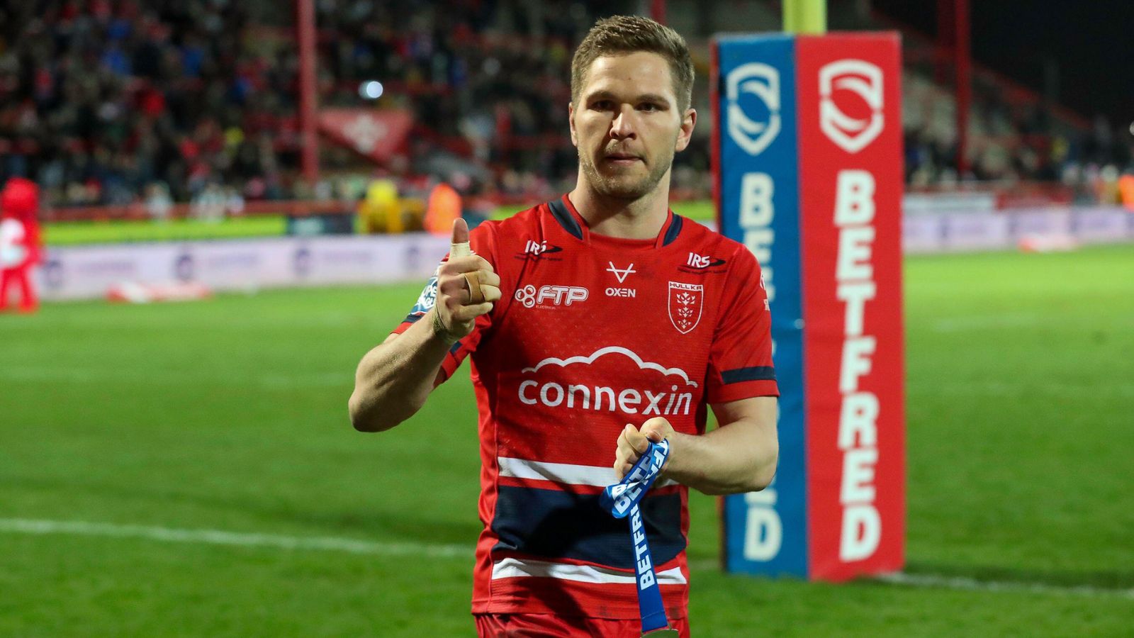 Matt Parcell thanks the Hull KR fans for their support following a man-of-the-match display at Craven Park in 2022