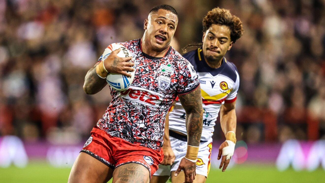 Tesi Niu in action for Leigh Leopards in 2026