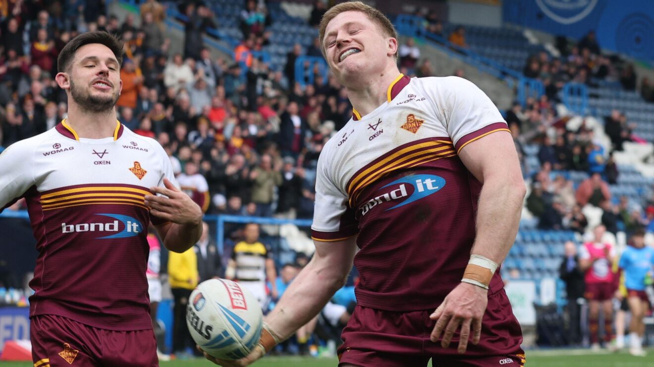 Zac Woolford scored for Huddersfield Giants as they defeated York Knights.