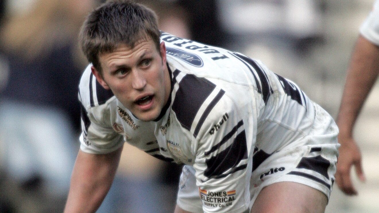 Peter Lupton in action for Hull FC in 2005