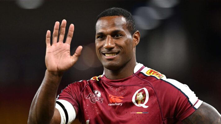 Wakefield Trinity are in talks to sign Suliasi Vunivalu.