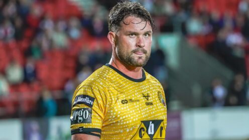 Leigh Leopards among clubs interested in Castleford Tigers forward