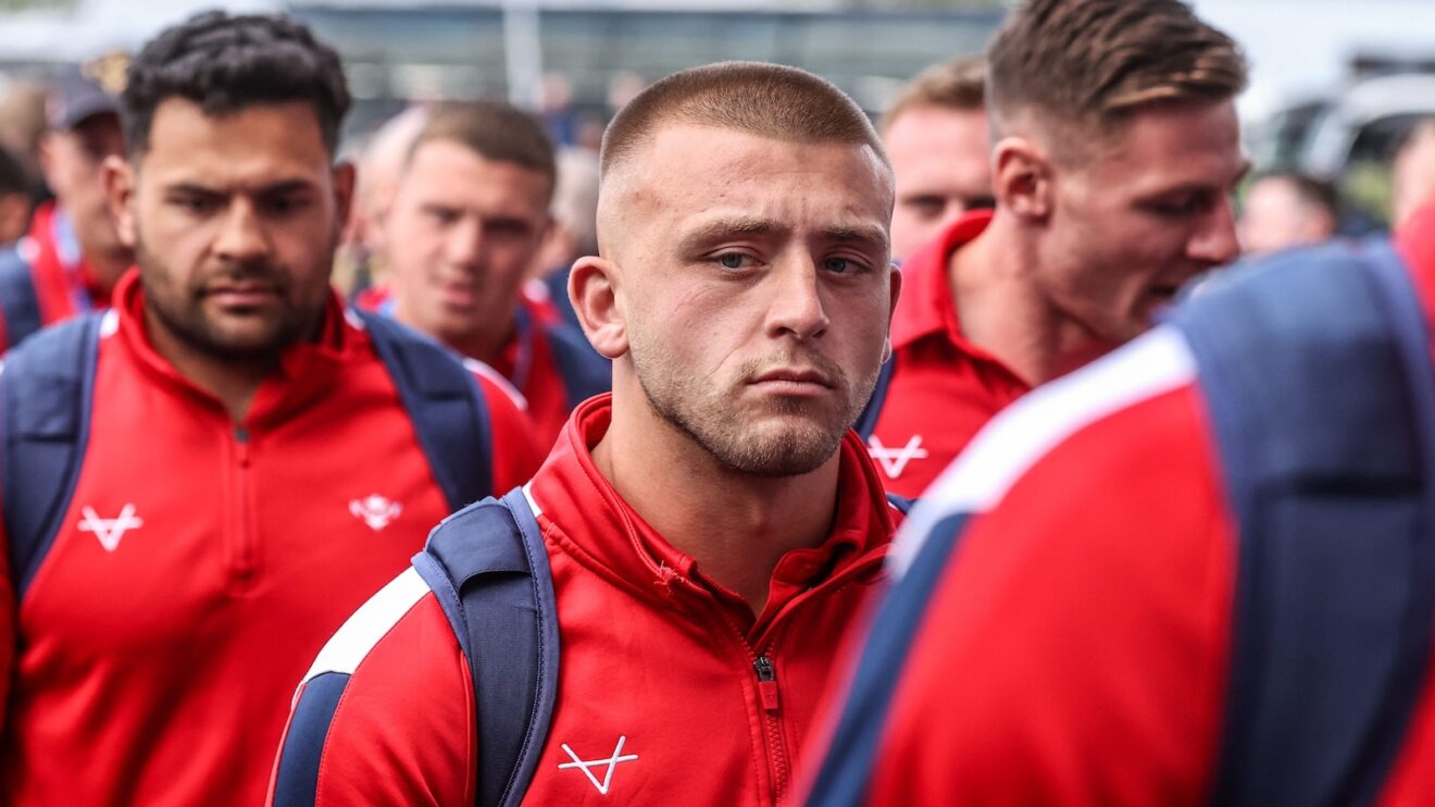 Mikey Lewis arrives ahead of a Hull KR game