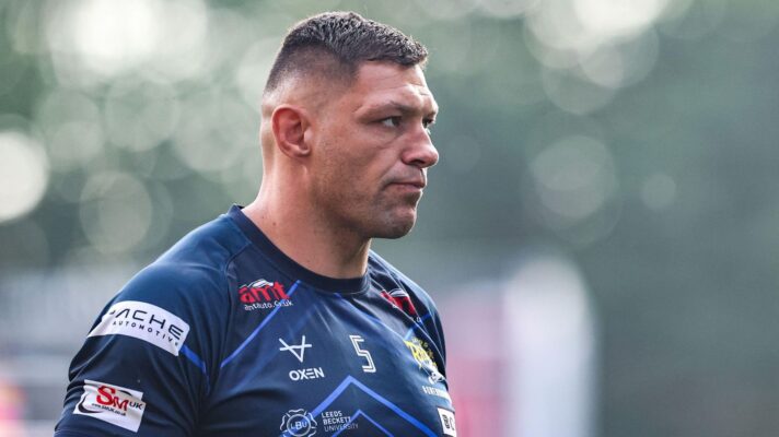 Ryan Hall warms up ahead of a Leeds Rhinos game in 2026
