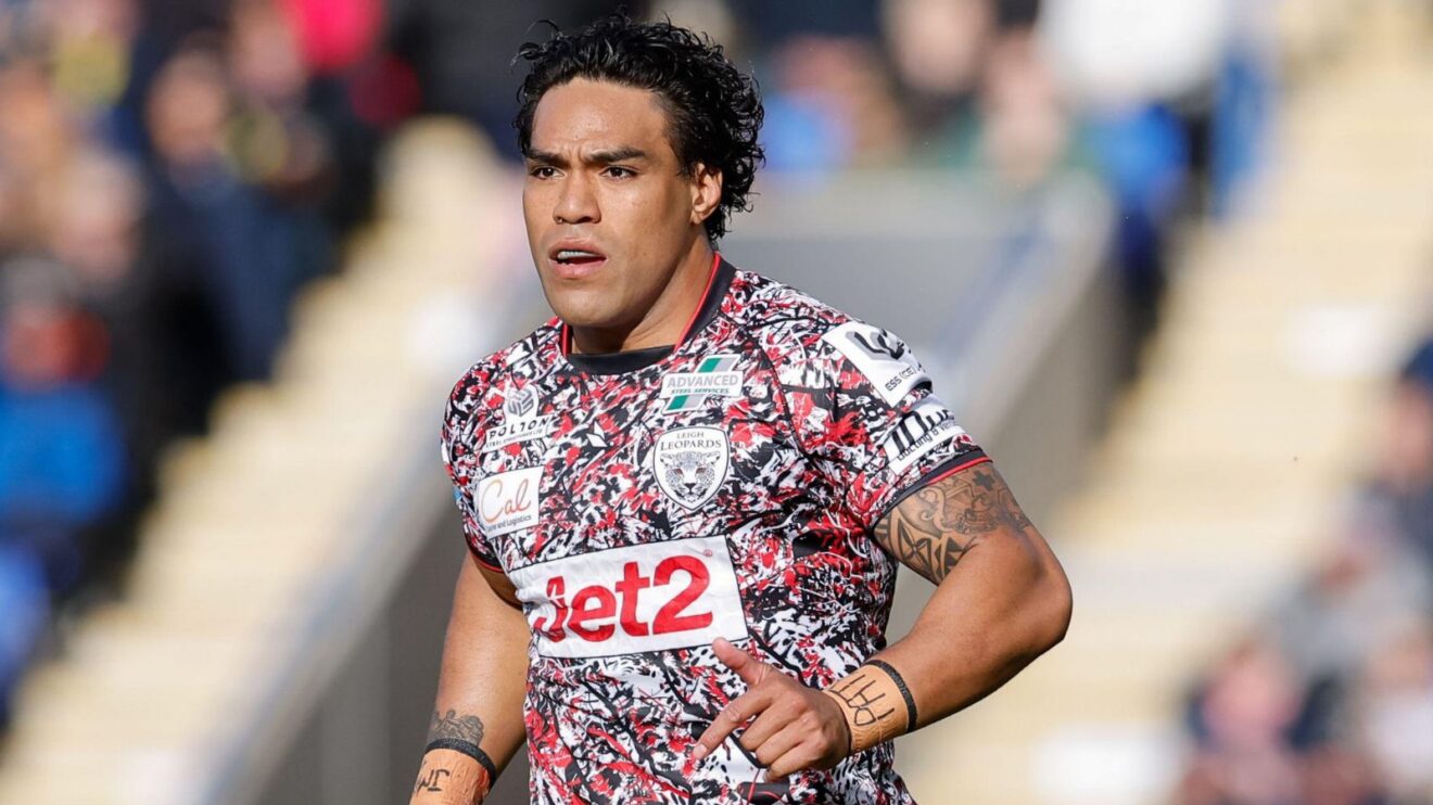 Joe Ofahengaue in action for Leigh Leopards in 2026