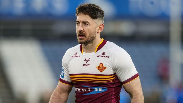 Adam Clune in action for Huddersfield Giants in 2026