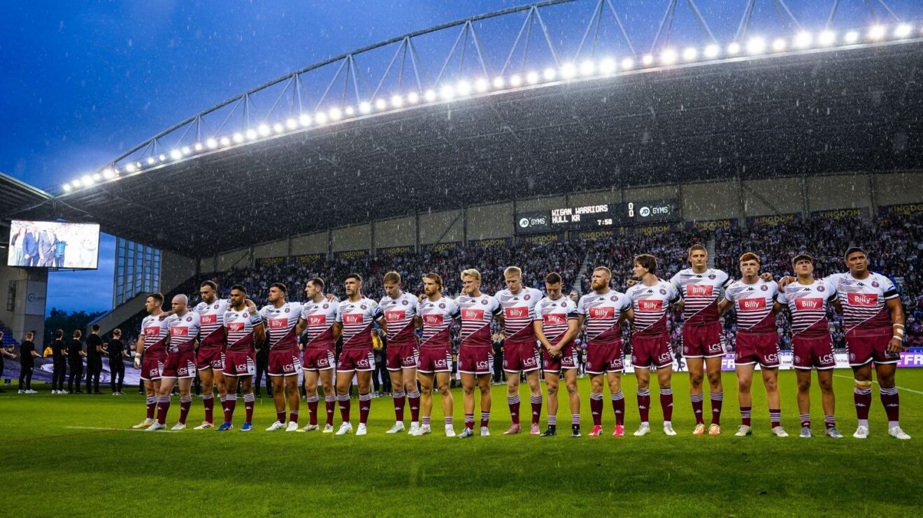 Wigan Warriors players line up as tributes are paid to Sir Billy Boston following his passing in August 2026