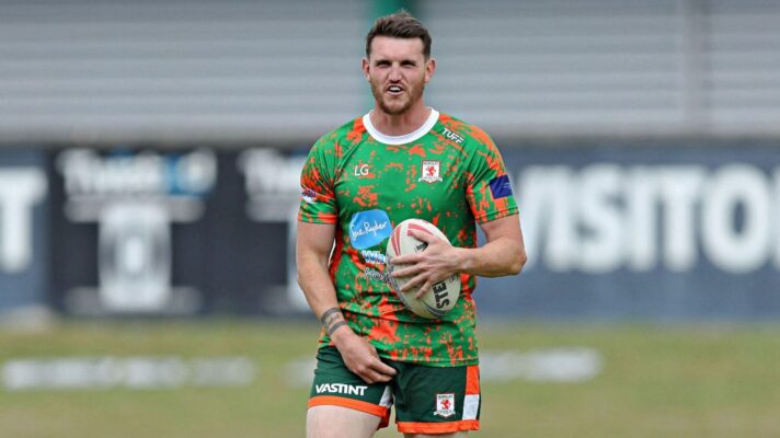 Lee Gaskell warms up ahead of a Hunslet game
