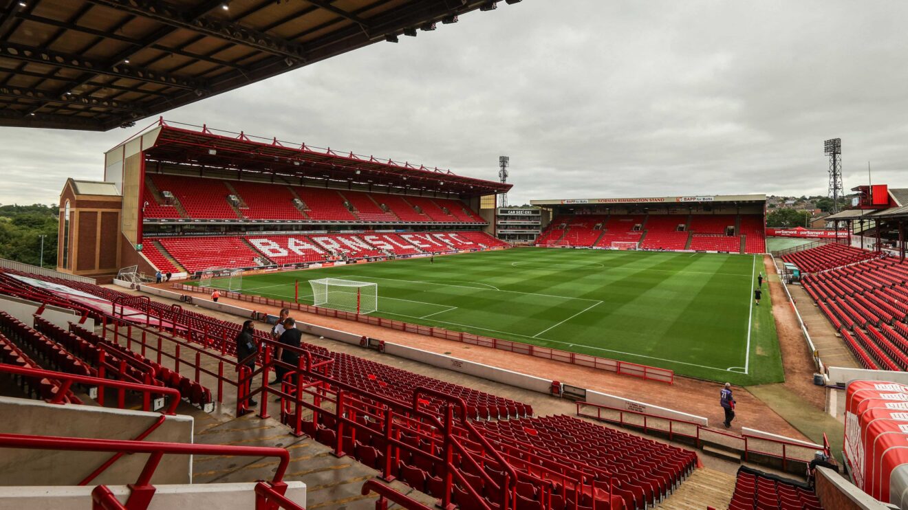 Oakwell could host the World Club Challenge in Wakefield Trinity win the Super League Grand Final.