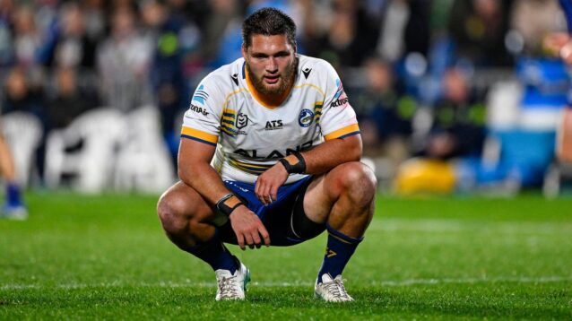 Leeds Rhinos complete transfer deal for North Queensland prop